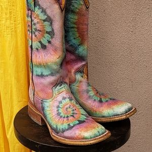 "Groovy" Cowgirl boots by  Tin Haul